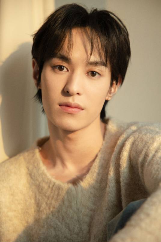 左叶（中国男歌手，Awaken-F成员）