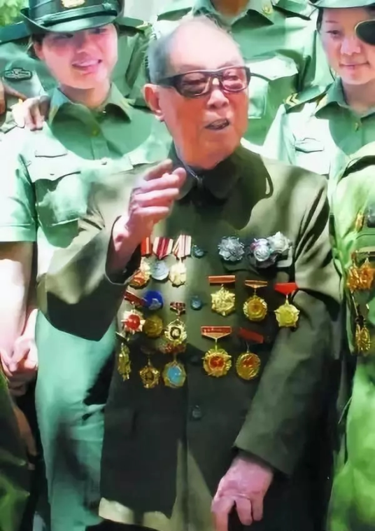 郭兴（原北疆军区司令员）