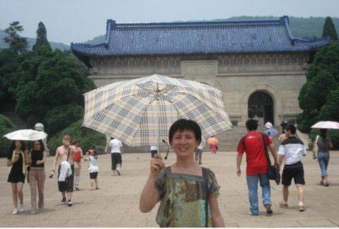 叶新（上海电机学院语言学教授）