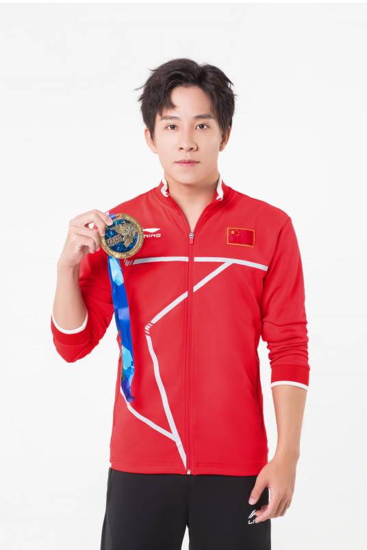 何超（中国跳水运动员）