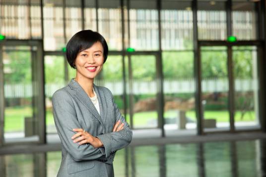 张颖（诺华国际业务部首席商务官）