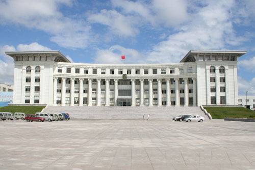 华夏集团（由夏春亭先生创建）