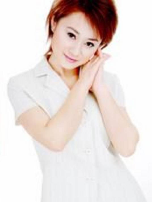 李月（主持人）