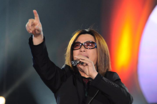 让我再看你一眼