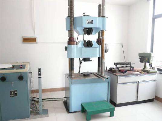 低碳钢拉伸实验