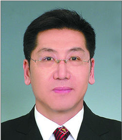 宋景春（辽宁省鞍山市中级人民法院原院长）