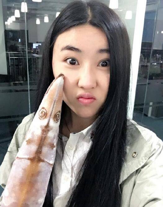 刘佳怡（斗鱼直播平台签约女主播）