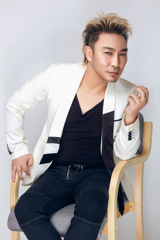 陈少华（中国内地流行乐男歌手、武术散打冠军）