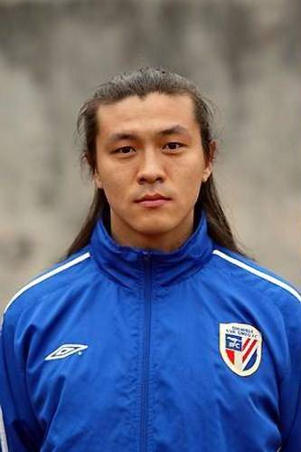 张玉宁（中国前足球运动员、教练员）