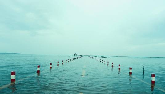 最美水上公路(江西省鄱阳湖水域永吴公路大湖池段)