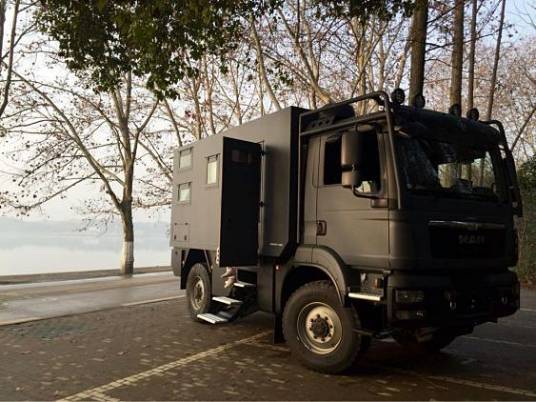 ARMADILLO越野房车