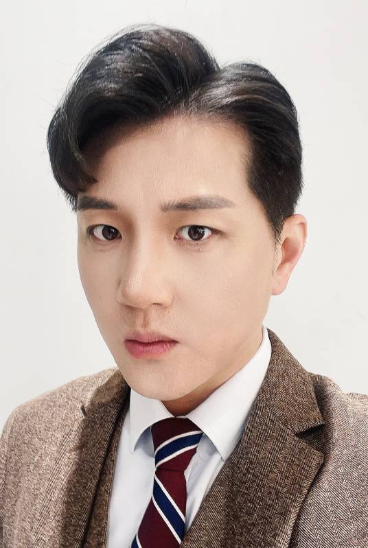 周尧（中国内地男演员、歌手、制片人）