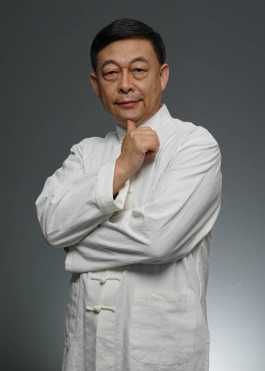 刘继红（国家一级美术师）