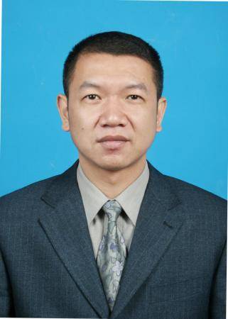 张震宇（锦湖街道党工委副书记、办事处主任）