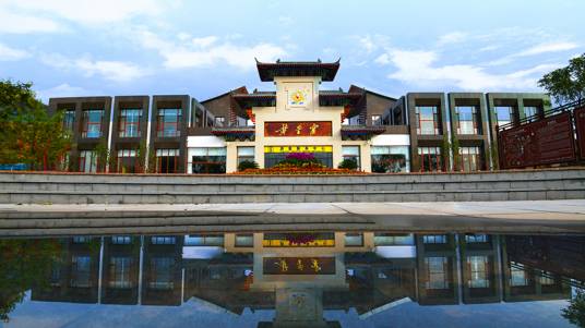 黄金寨原生态旅游区