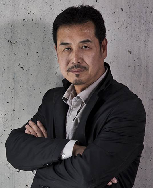 王中（中央美术学院教授）