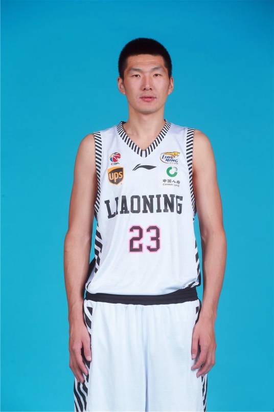 卫猛（中国职业篮球运动员）