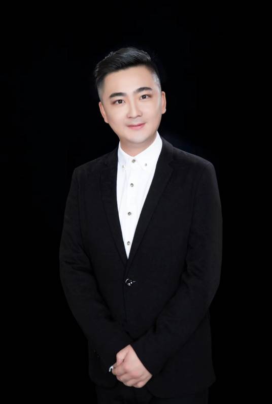 刘冰（北京兰凤剧社社长、京剧梅派传人）