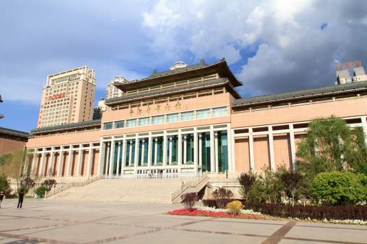 青海省博物馆（青海现代化大型博物馆）