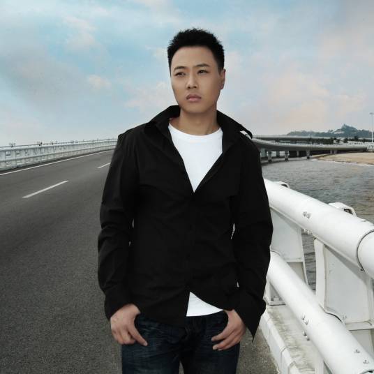 广智（中国内地男歌手）