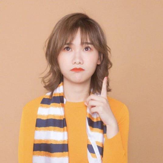 密子君（美食类短视频创作者）