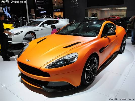 Vanquish（车款名称）