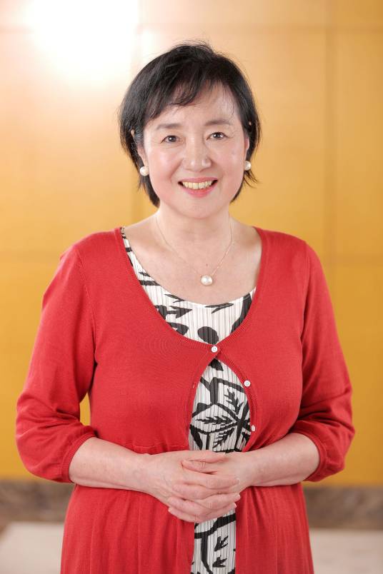 高桥洋子（日本女演员、导演、作家）