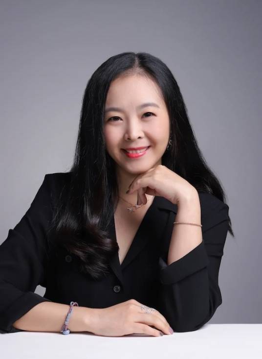 黄莺（上海电影译制厂配音导演、国家一级演员）