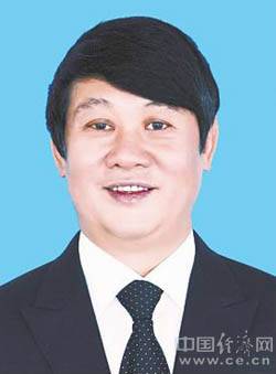 谢兴荣（云南省玉溪市人大常委会原主任，党组书记）