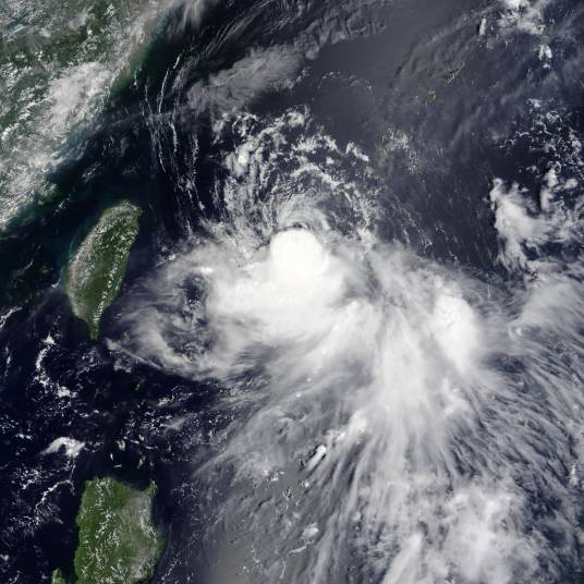 台风奥麦斯（2021年第12号台风）