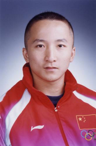 石智勇（福建体育职业技术学院院长，福建省举重协会会长，福建省第八届少工委副主任）