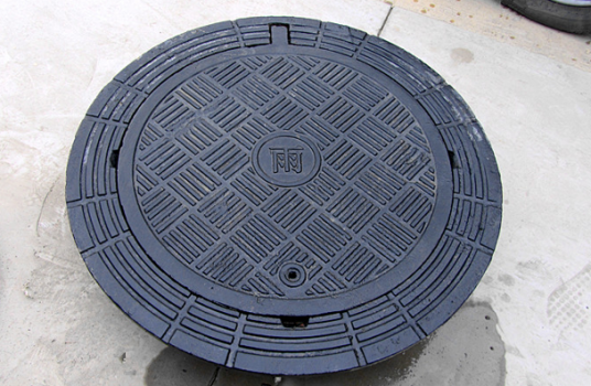 铸铁井盖