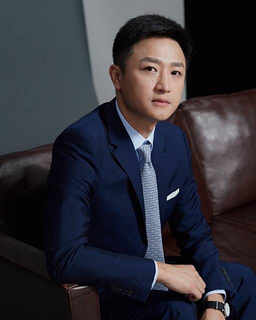 周运（中央电视台财经频道主持人）