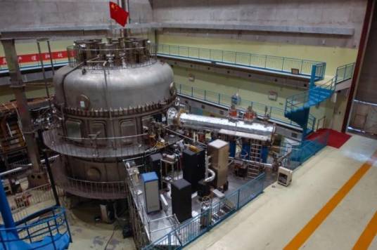 全超导托卡马克核聚变实验装置