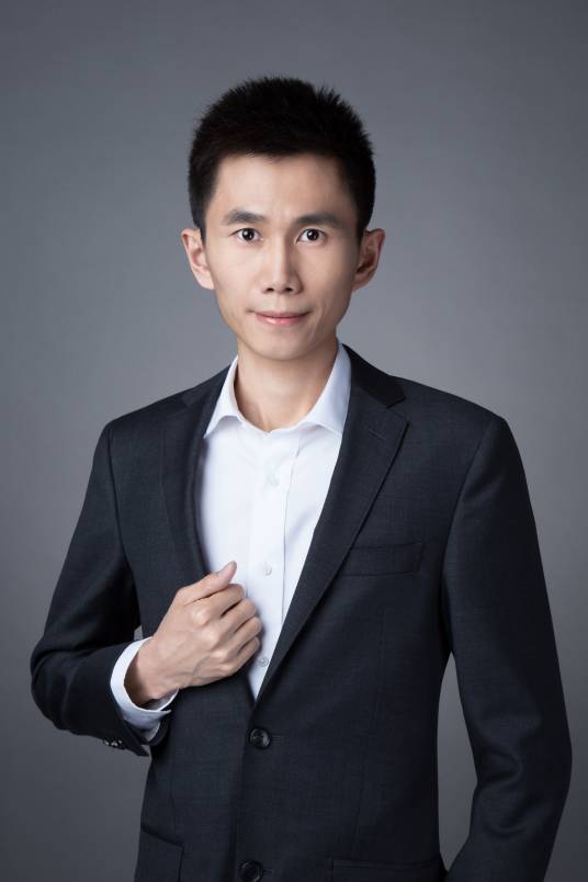 沈鹏（水滴公司创始人兼CEO,2022年达沃斯论坛全球青年领袖）