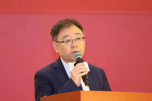 刘彤（资深媒体人、文化产业专家）