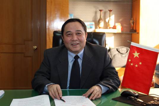 李小满（中纪委驻国家民委纪检组原组长，第十二届全国政协委员）