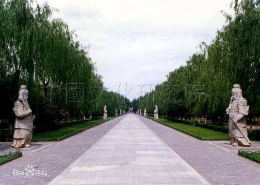 神道（寺、庙、陵、祠碑等参拜场所前的道路）