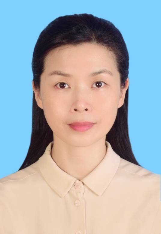 邓萍（广东省广州市天河区人民政府副区长）