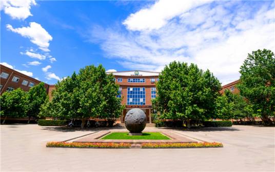 北京海淀外国语实验学校