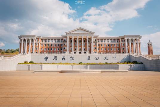 云南大学信息学院