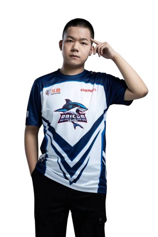 汪浩（《穿越火线》职业选手）