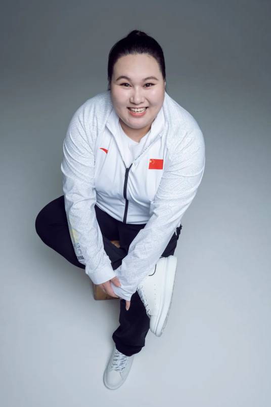 李雯雯（中国女子举重运动员，巴黎奥运会金牌获得者）