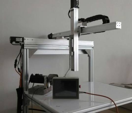 三自由度机械手