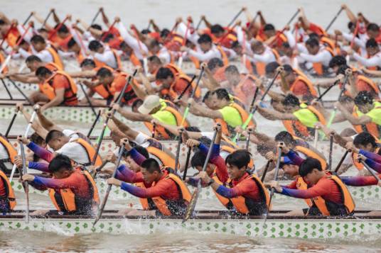 广州扒龙舟