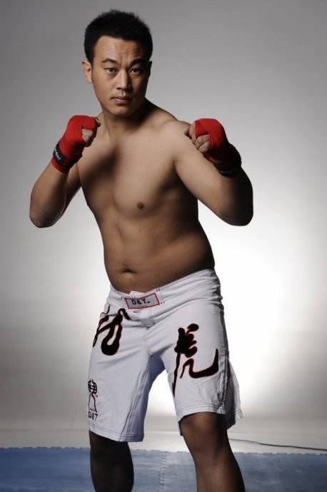 赵子龙（中国职业武术散打运动员）