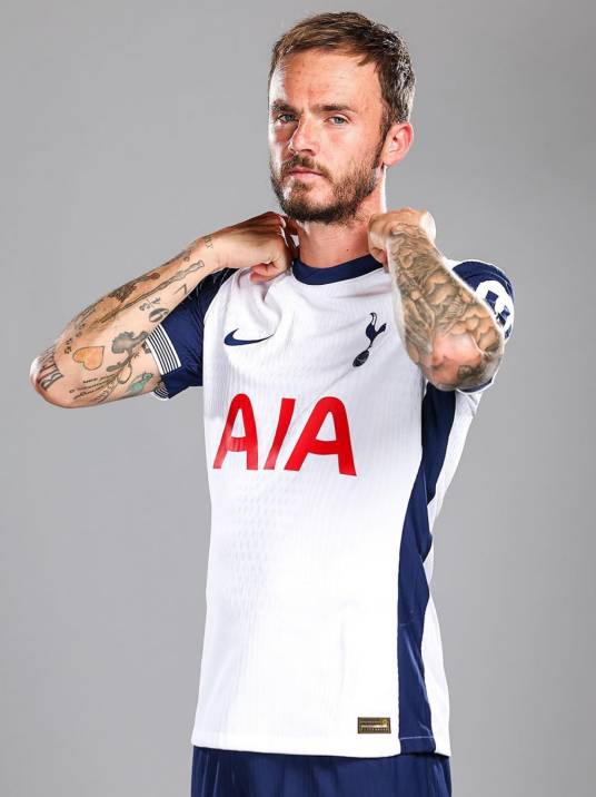 詹姆斯·麦迪逊（1996年11月出生的英格兰足球运动员）