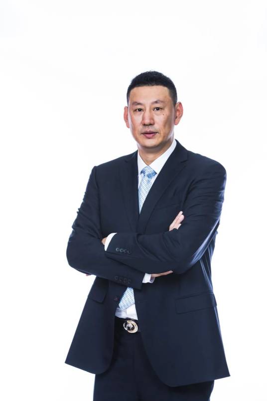 李楠（中国前职业篮球运动员、职业篮球教练员）