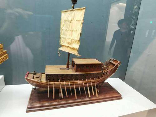 蒙冲（中国古代具有良好防护的进攻性快艇）