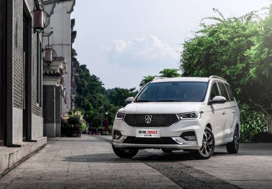 宝骏360